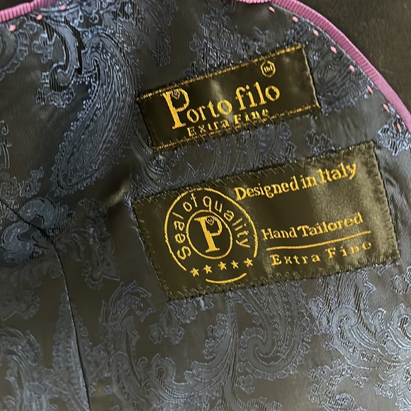 The brand is Portfolio it’s super 160’s and is a 44 size - Picture 3 of 4